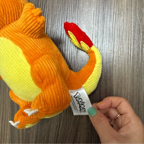 POKÉMON Charmander Rare Corduroy Plush Toy - Picture 4 of 8